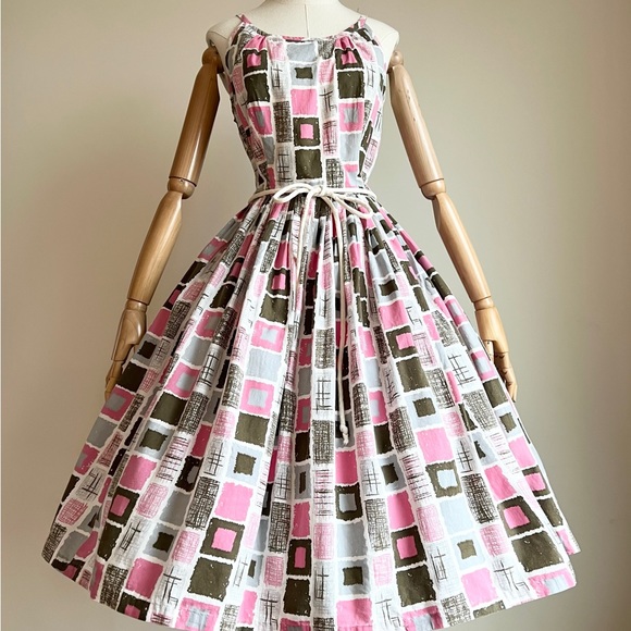 Vintage 1950s 50s Geometric Pattern Pink Dress / MEDIUM - Picture 7 of 7